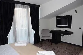 Royal Ramblas Hotel